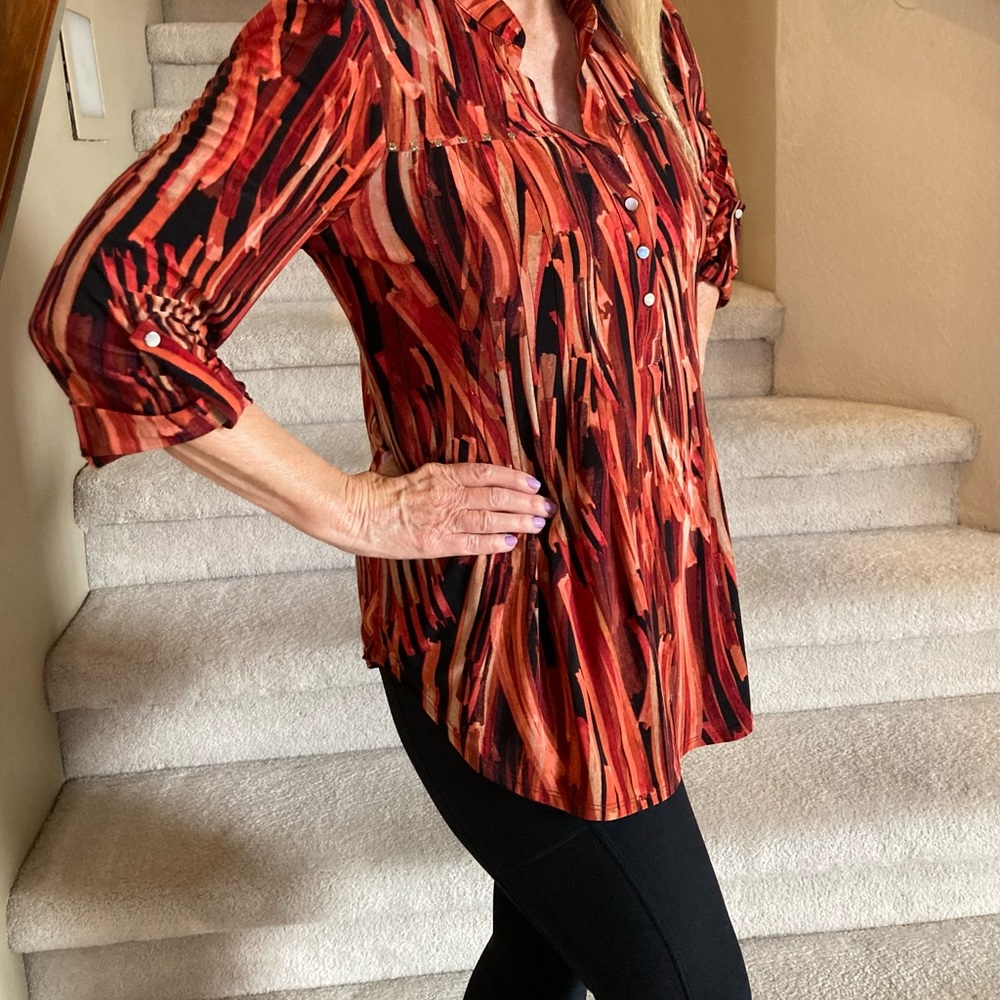 Gorgeous orange, black, brown top